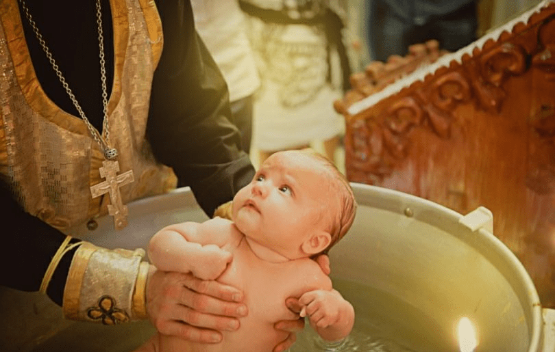 Таинство Крещения, Крещение для детей, что происходит на Крещении, православное Крещение, купель в храме, значение Крещения, Ангел-хранитель после Крещения, крестные родители