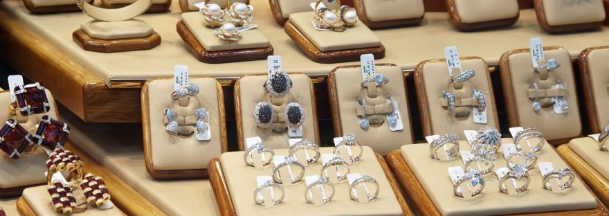 притча православных старцев, сокровища ювелира история, авва Зосима поучения, православные притчи о богатстве, христианские истории о жертвенности,