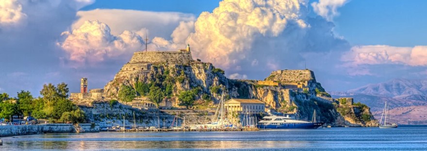 чудеса на Корфу, монастырь Панагии Палеокастрицы, монастырь святой Параскевы, исцеление зрения, чудо Архангела Михаила, православные чудеса Греции