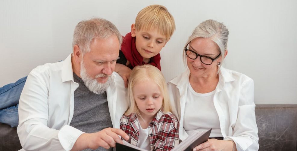 создание Евы из ребра Адама, смысл сотворения женщины, любовь и отношения в христианстве, святитель Иоанн Златоуст о браке, духовный смысл брака