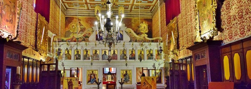 икона Божией Матери Кассопитры, Корфу, чудотворная икона Богородицы, защита от врагов, заступница острова Корфу, молитва о помощи и исцелении, монастырь Кассопитры, праздник иконы Богородицы Кассопитры, чудеса Пресвятой Богородицы, святыни Греции, православные иконы, буря над турецким станом, XVI век, духовное покровительство Корфу, храм Кассопитры в Керкире, паломничество на Корфу