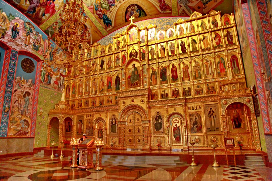 Икона Божией Матери «Закланная», Ватопедский монастырь, Афон, чудотворная икона Пресвятой Богородицы, история диакона и прощения, чудо истечения крови из иконы, покаяние и прощение Богородицы. Вы можете найти эту публикацию по следующим поисковым запросом: икона Божией Матери Закланная Ватопед, чудотворная икона Афон Ватопедский монастырь, история иконы Закланная Афон, чудо с кровоточащей иконой Богородицы, афонские чудеса Божией Матери, рассказ о диаконе и иконе Закланная, как появилась икона Закланная, покаяние диакона перед Богородицей, афонская икона в храме святого Димитрия Солунского, Ватопед чудеса Пресвятой Богородицы, неистлевшая рука диакона чудо, прощение и милость Богородицы на Афоне, святыня Афона и чудотворные иконы, православные чудеса покаяния и прощения, афонская святыня Ватопед и её история.