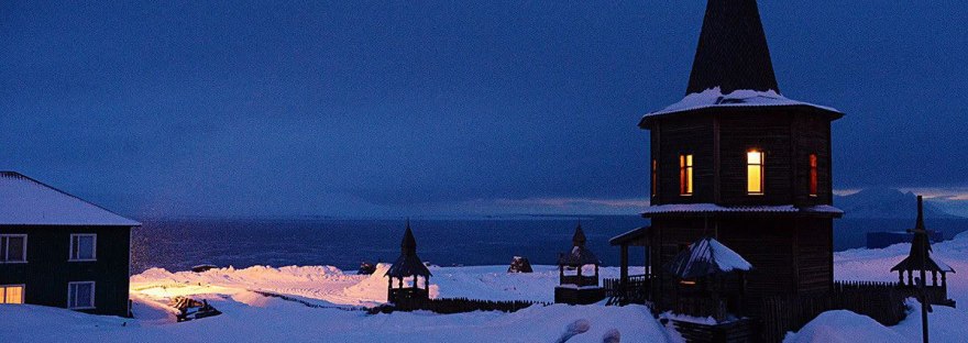 Самая северная православная церковь, храм на Шпицбергене Баренцбург, православная часовня за Полярным кругом, церковь Успения Божией Матери в Арктике,