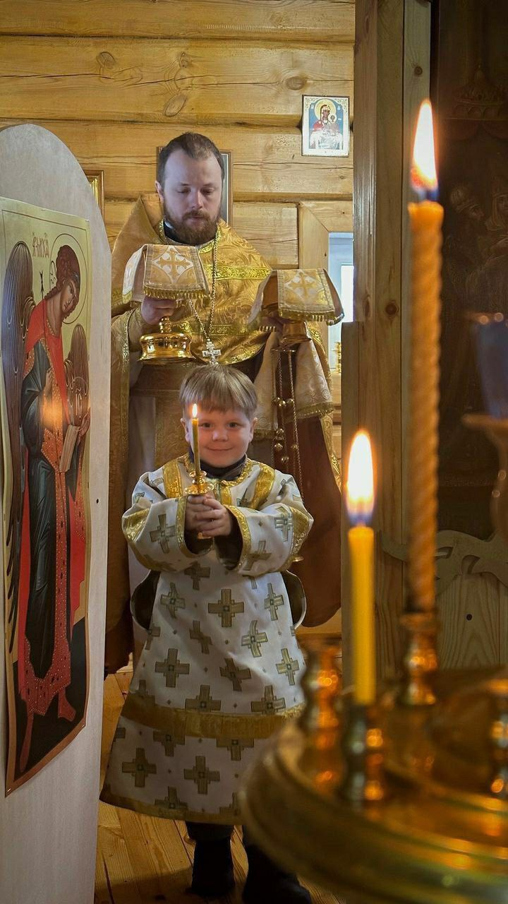 таинство священства православие, происхождение священства от апостолов, сошествие Святого Духа Пятидесятница, рукоположение епископов священников, таинство священства объяснение, апостолы Сионская горница, благодать священства Христос,