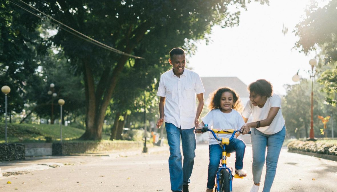 Отношения между родителями, психология семьи, давление общества на родителей, как быть счастливыми родителями, синдром идеальной матери, перфекционизм в семье, советы психолога,