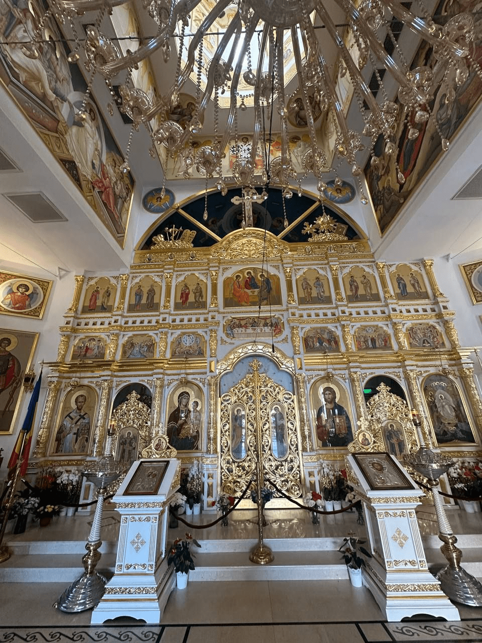 храм Преображения Господня Бухарест, Biserica Schimbarea la Față București, церковь Преображения Бухарест Румыния, старинный храм XVII век Бухарест, православный храм Преображения Бухарест история, 1orthodoxclub