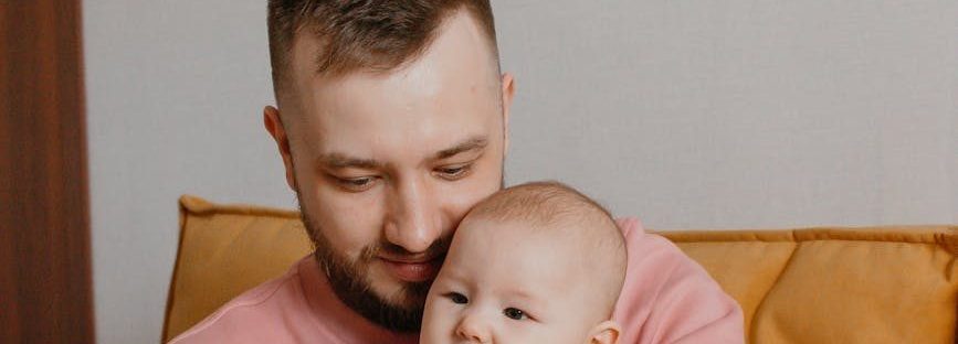 Ангел Хранитель детям Паисий, Ангел спасает от камня змеи дети, Бог хранит детей Ангелами Паисий, почему дети болеют страдают Паисий, попечение Ангела Хранителя младенцы,